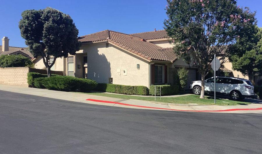 5205 San Francesca Dr, Camarillo, CA 93012 - 2 Beds, 2 Bath