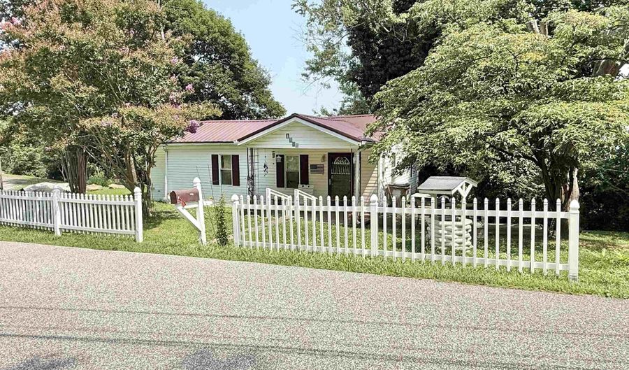 1157 Hash Ridge Rd, Barboursville, WV 25504 - 2 Beds, 1 Bath