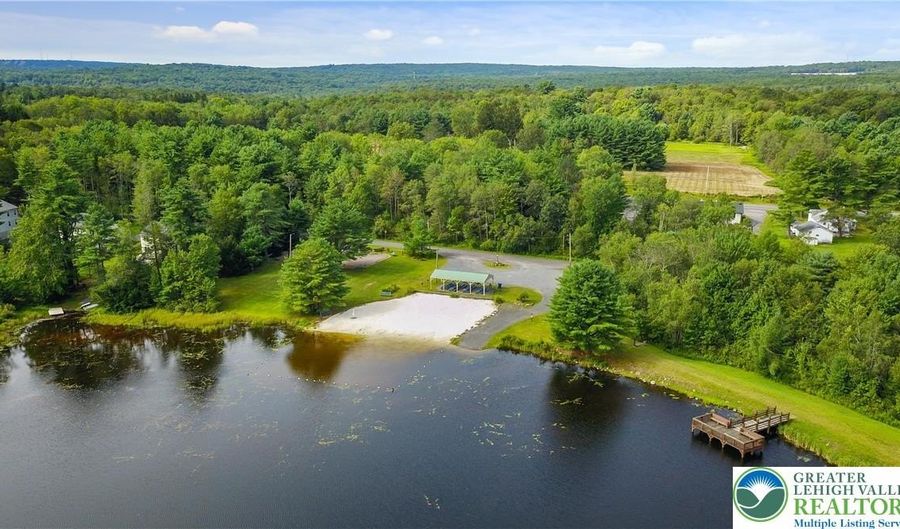 141 Embill Dr, Tobyhanna, PA 18610 - 4 Beds, 3 Bath