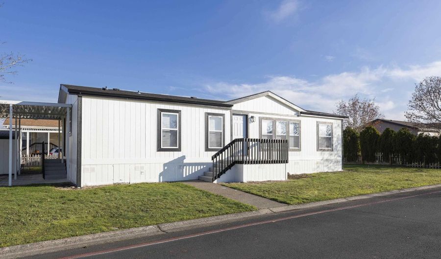 911 York # 82 St 82, Aumsville, OR 97325 - 3 Beds, 2 Bath