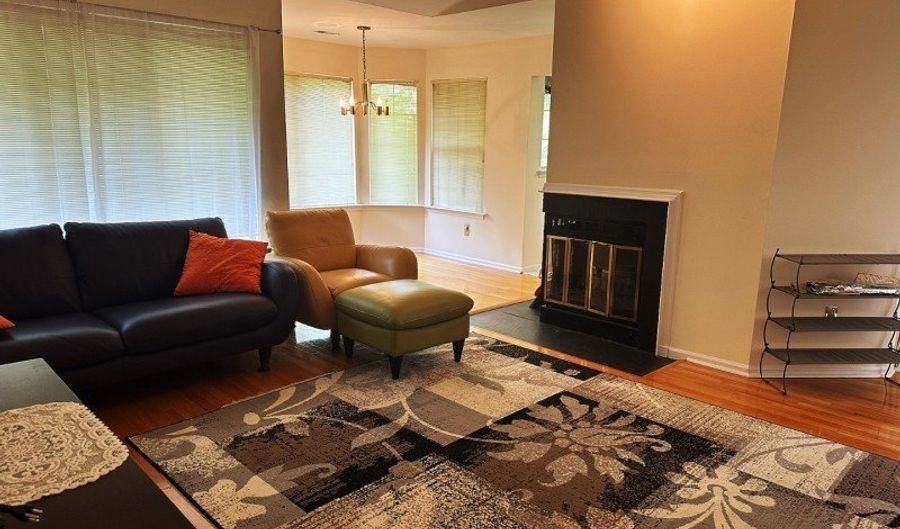 15 Crossfield Ct, Bedminster, NJ 07921 - 2 Beds, 2 Bath
