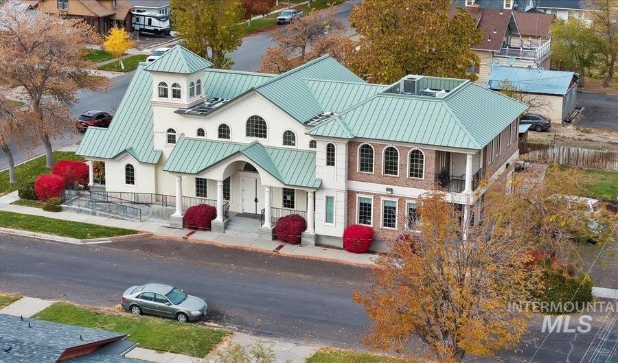 200 N 8th, Buhl, ID 83316 - 0 Beds, 0 Bath