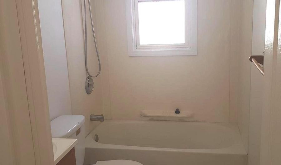 171 W DEEN Ave, Aberdeen, MD 21001 - 2 Beds, 1 Bath