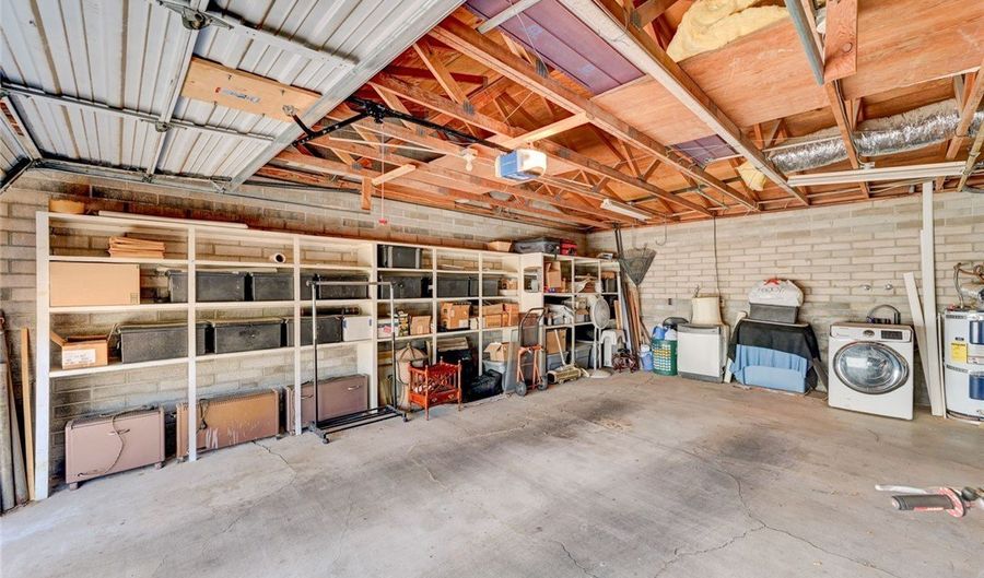 557 6th St, Boulder City, NV 89005 - 3 Beds, 3 Bath