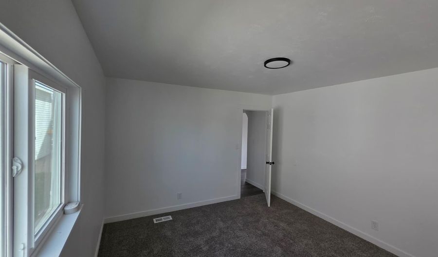 56 W Francis, Blackfoot, ID 83221 - 4 Beds, 1 Bath