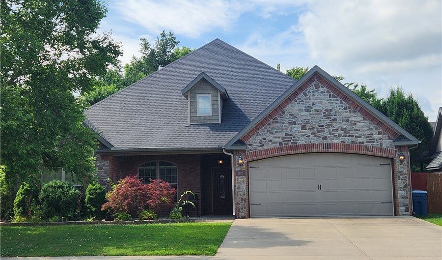 1705 SW Hayfield Ave, Bentonville, AR 72713 - 3 Beds, 3 Bath