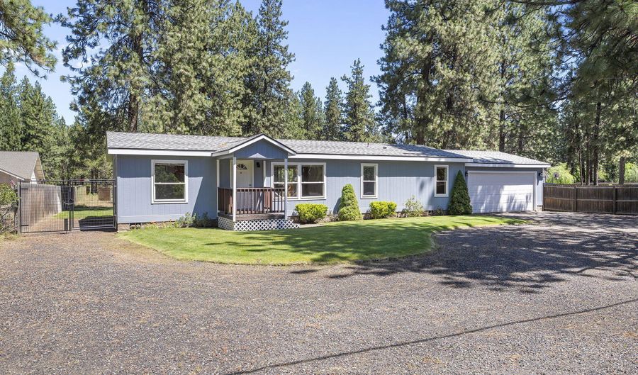 19252 Kiowa Rd, Bend, OR 97702 - 3 Beds, 2 Bath
