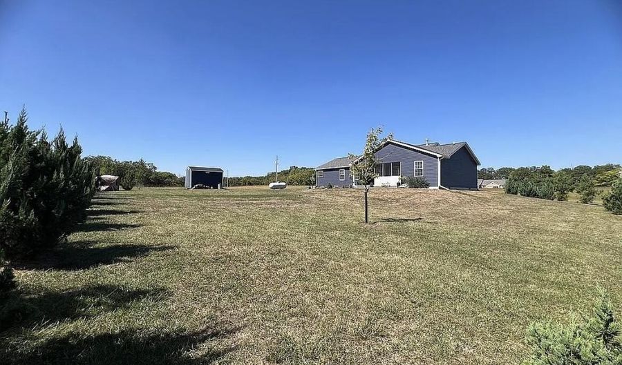 6227 E Sarver Ln, Argenta, IL 62501 - 3 Beds, 2 Bath