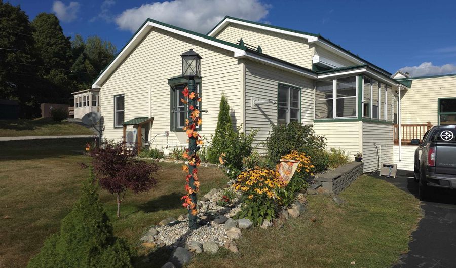 104 Summer St, Berlin, NH 03570 - 3 Beds, 2 Bath