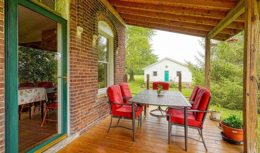 12585 Fridley Rd, Ashville, OH 43103 - 3 Beds, 2 Bath