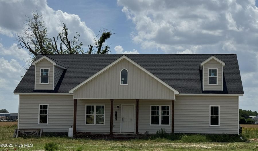 5162 Rountree Rd, Ayden, NC 28513 - 3 Beds, 2 Bath