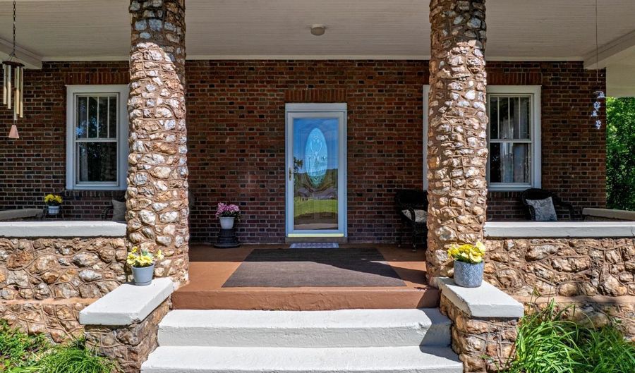 264 N Five Forks Rd, Amherst, VA 24521 - 4 Beds, 2 Bath