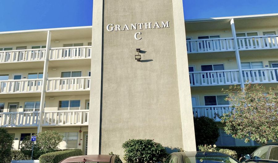 252 Grantham C, Deerfield Beach, FL 33442 - 2 Beds, 2 Bath