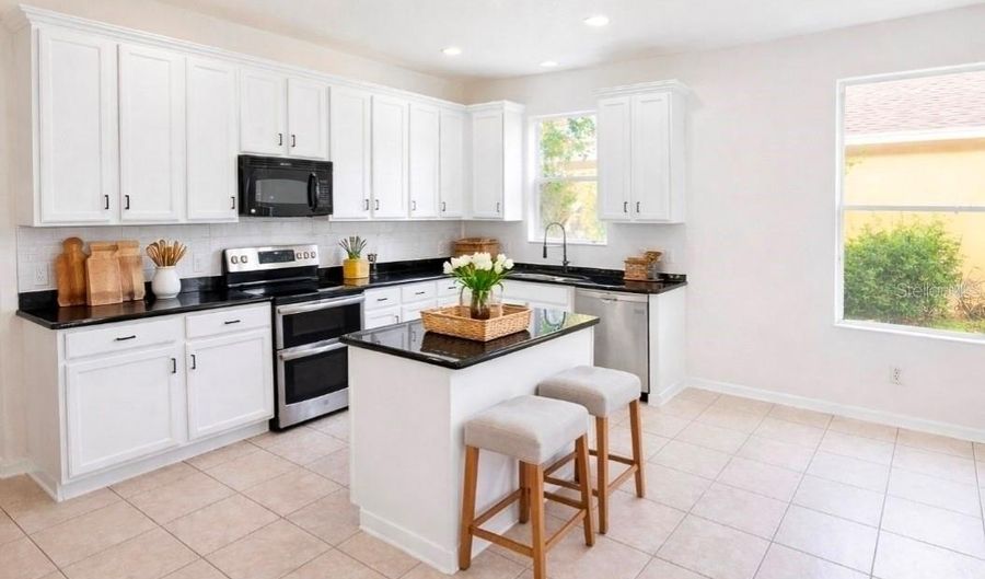 1911 WIND MEADOWS Dr, Bartow, FL 33830 - 5 Beds, 4 Bath