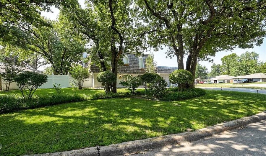 1724 N Fordson Ave, Bethany, OK 73008 - 4 Beds, 3 Bath