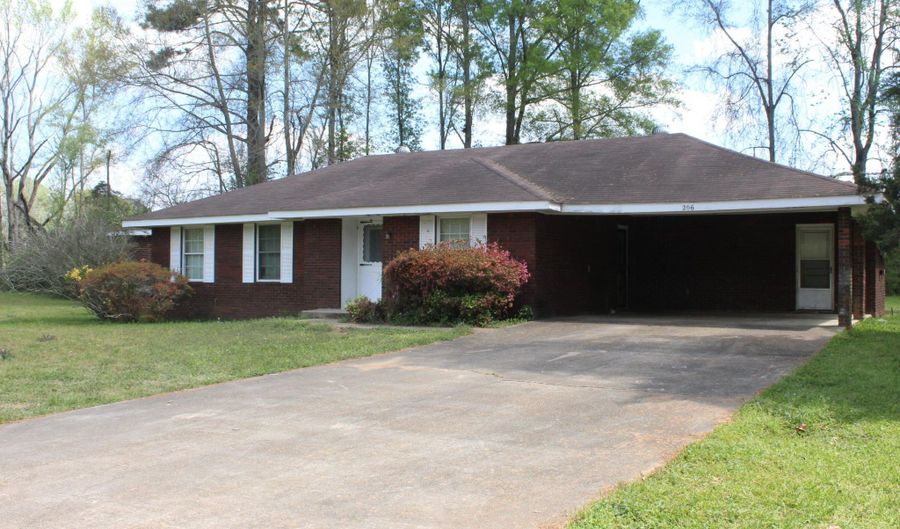 206 E Meadowbrook Dr, Brookhaven, MS 39601 - 3 Beds, 3 Bath