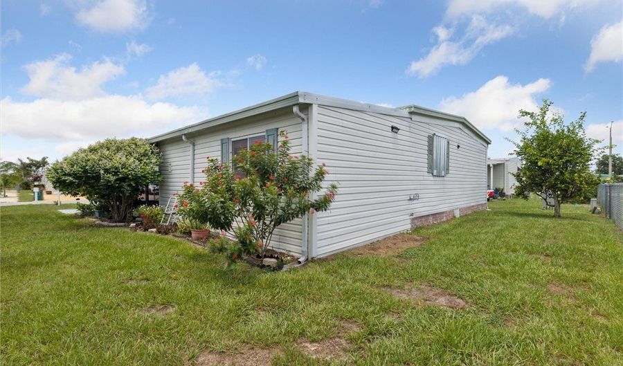 1002 Ginger Ln, Barefoot Bay, FL 32976 - 2 Beds, 2 Bath