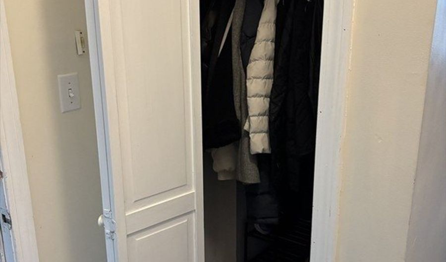 825 E 2nd 3, Boston, MA 02127 - 3 Beds, 1 Bath