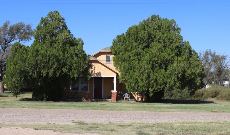 505 E 5th St, Adrian, TX 79001 - 3 Beds, 1 Bath