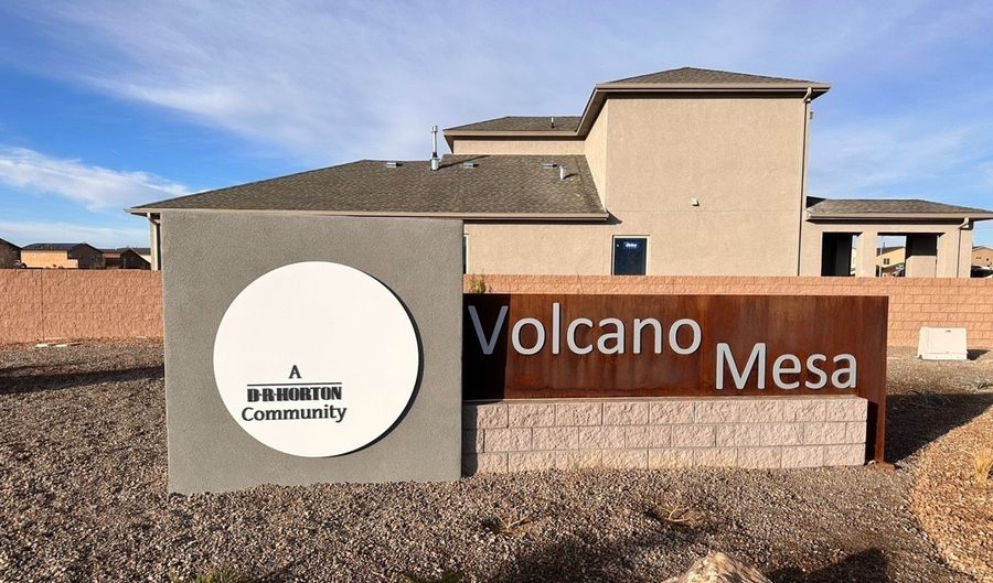 6812 Atherstone Ln NW, Albuquerque, NM 87114 - 4 Beds, 3 Bath