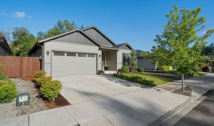 1302 SW 25TH Ave, Battle Ground, WA 98604 - 3 Beds, 2 Bath