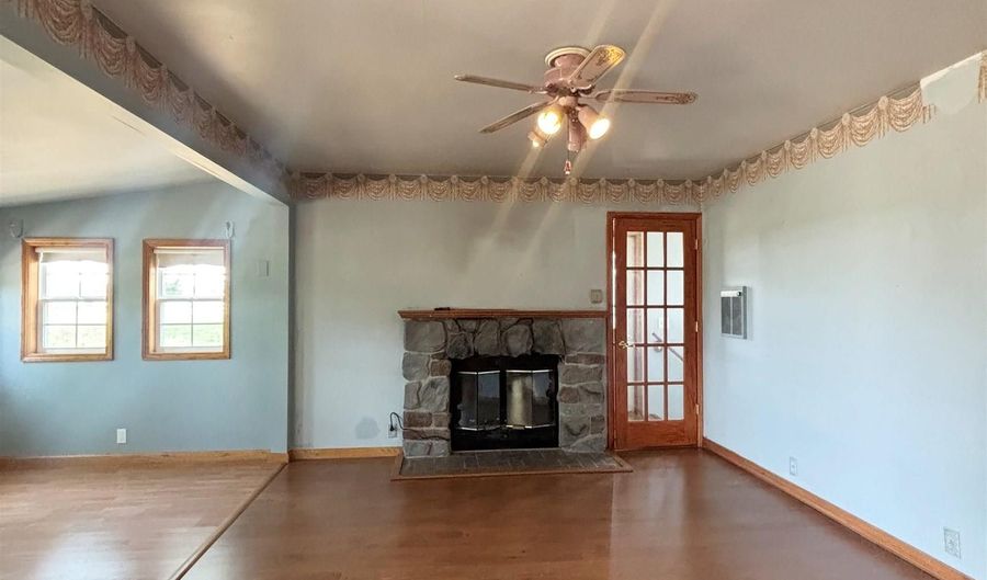5159 County Road 29, Auburn, IN 46706 - 4 Beds, 3 Bath
