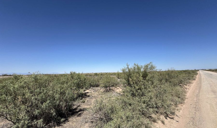Lot 19 School Rd, Alamogordo, NM 88310 - 0 Beds, 0 Bath