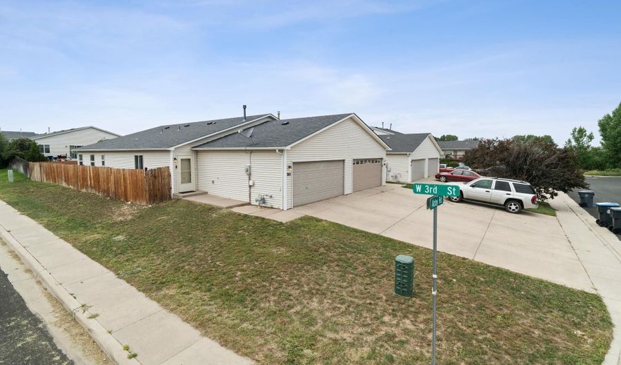 302 ABBY Rd, Cheyenne, WY 82007 - 2 Beds, 2 Bath