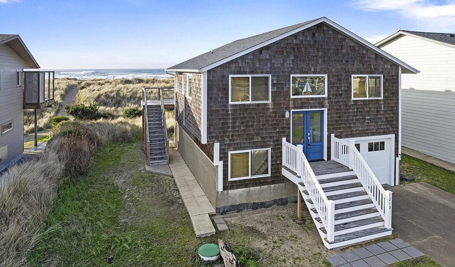 1210 NW Oceania, Waldport, OR 97394 - 3 Beds, 2 Bath