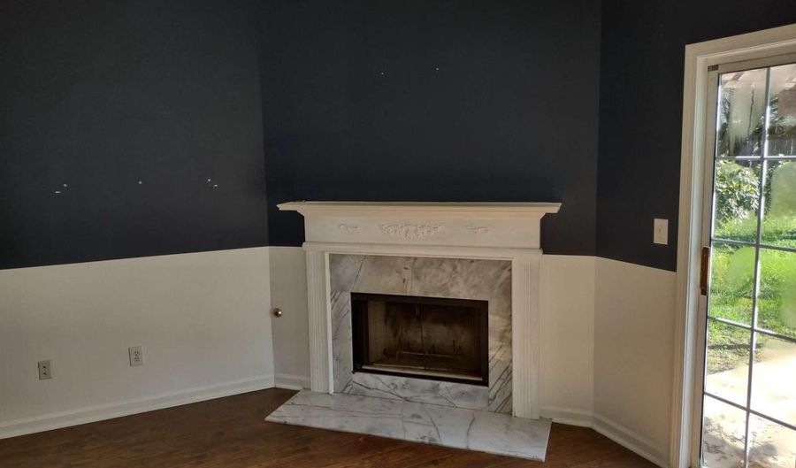4926 Lighthouse, Acworth, GA 30101 - 3 Beds, 2 Bath