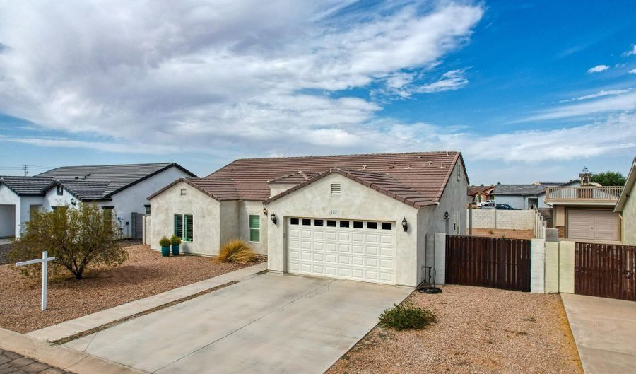 9221 W HARTIGAN Ln, Arizona City, AZ 85123 - 4 Beds, 2 Bath