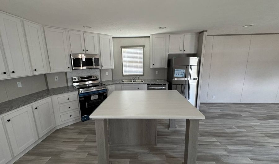 22 Whitlock Park Dr, Spartanburg, SC 29307 - 3 Beds, 2 Bath