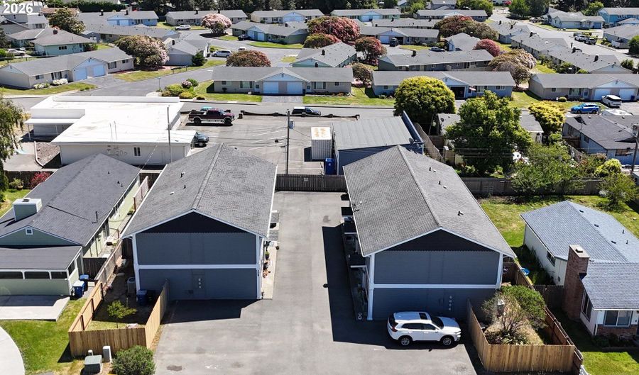 325 MATOT St B, Brookings, OR 97415 - 3 Beds, 2 Bath