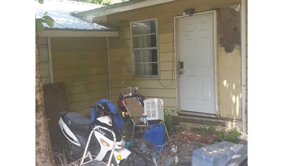 1803 S Chatfield Rd, Benton, AR 72015 - 2 Beds, 1 Bath