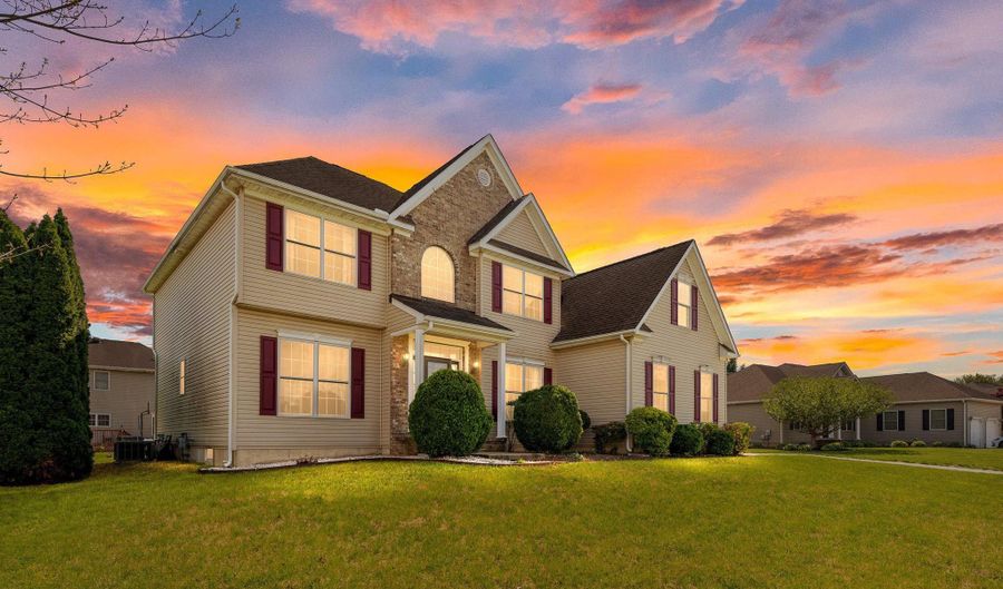 213 SANDHILL Way, Camden Wyoming, DE 19934 - 5 Beds, 4 Bath