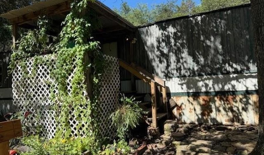 6018 Ridge Rd, Alma, AR 72921 - 3 Beds, 2 Bath