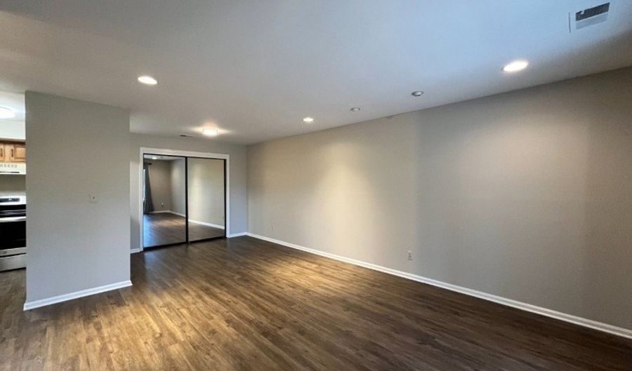 5 Cedar Ct, Bedminster, NJ 07921 - 1 Beds, 1 Bath