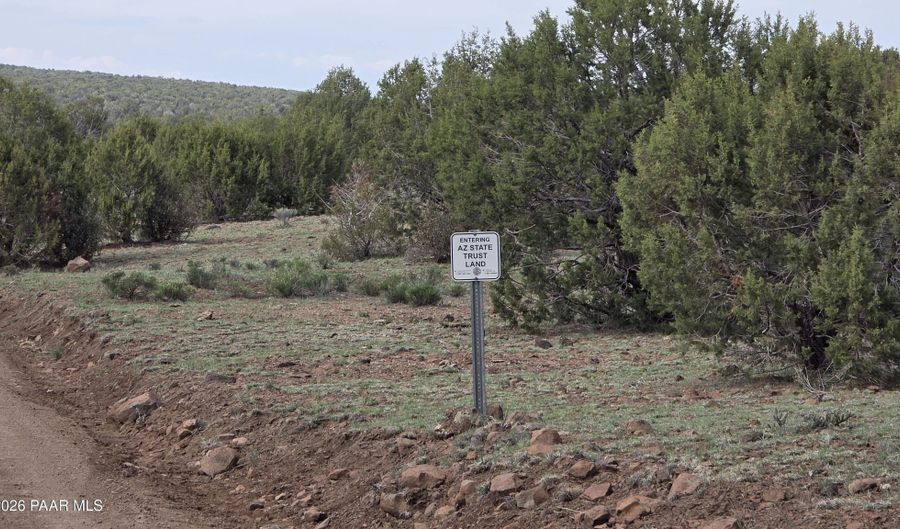 Mad Man Mountain Rd lot 240, Ash Fork, AZ 86320 - 0 Beds, 0 Bath