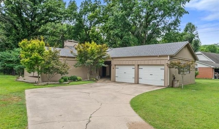 1413 Brookside Pkwy, Bartlesville, OK 74006 - 3 Beds, 2 Bath