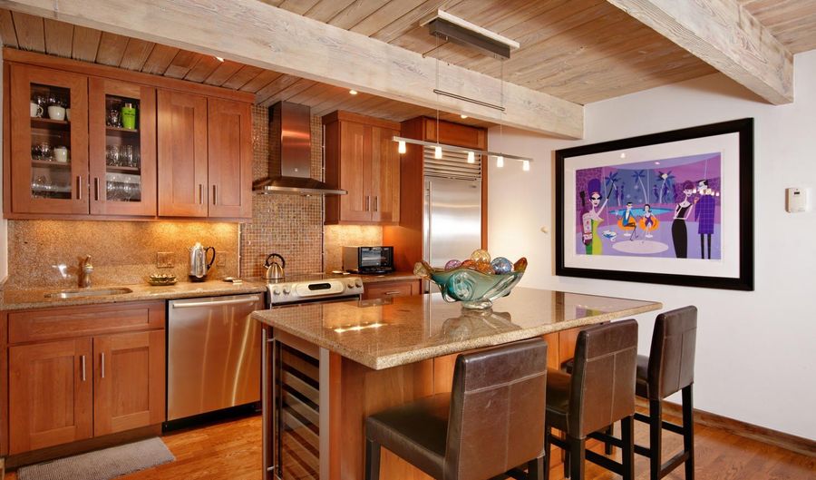 630 E Cooper #13, Aspen, CO 81611 - 3 Beds, 2 Bath