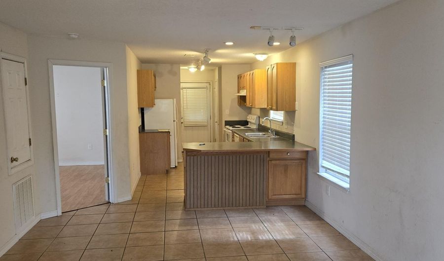 1531 3rd St A, Gulfport, MS 39501 - 3 Beds, 2 Bath