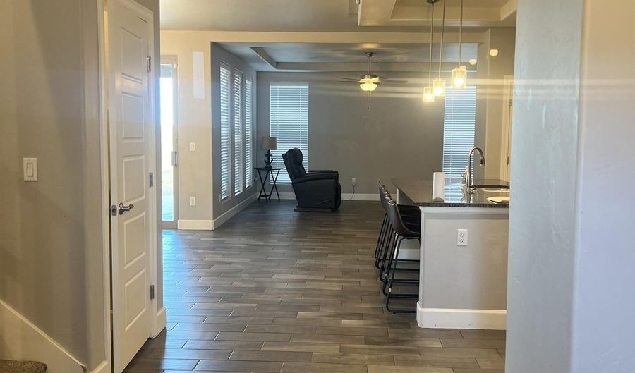 2812 Browning Ave, Artesia, NM 88210 - 5 Beds, 3 Bath