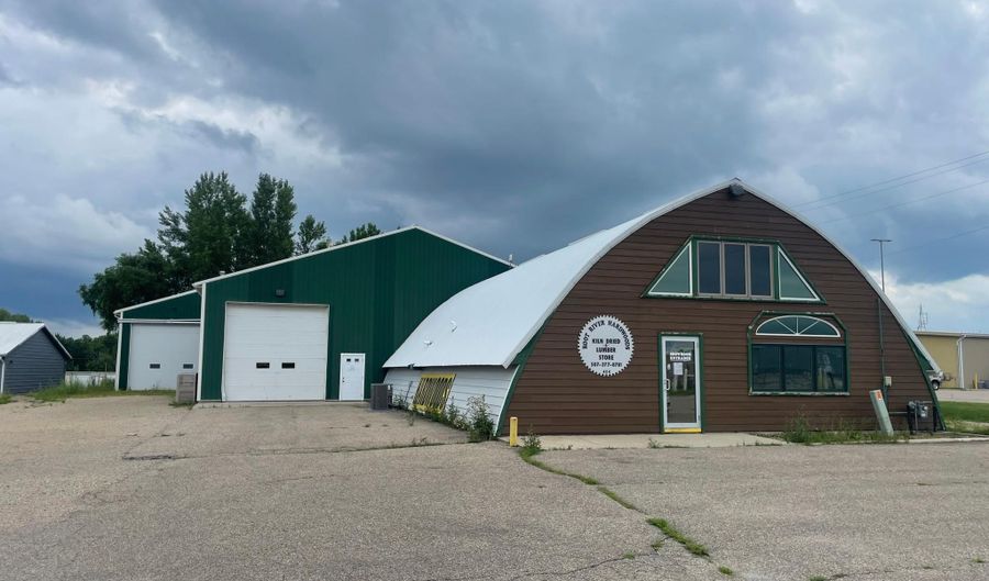 404 Airport Rd, Albert Lea, MN 56007 - 0 Beds, 0 Bath