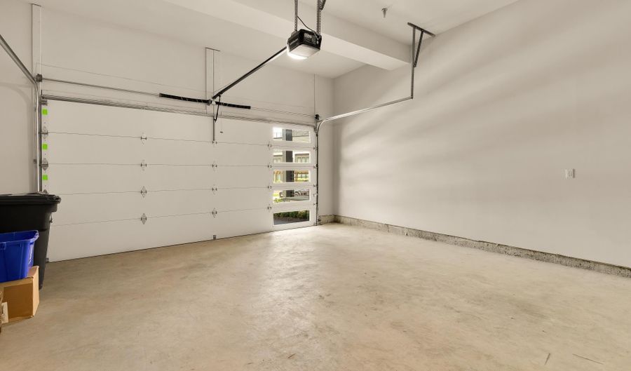 9725 LANTANA Way, Bethesda, MD 20817 - 5 Beds, 5 Bath