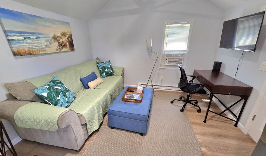 406 4th Avenue Unit Rear Cottage Rear Cottage, Asbury Park, NJ 07712 - 1 Beds, 1 Bath