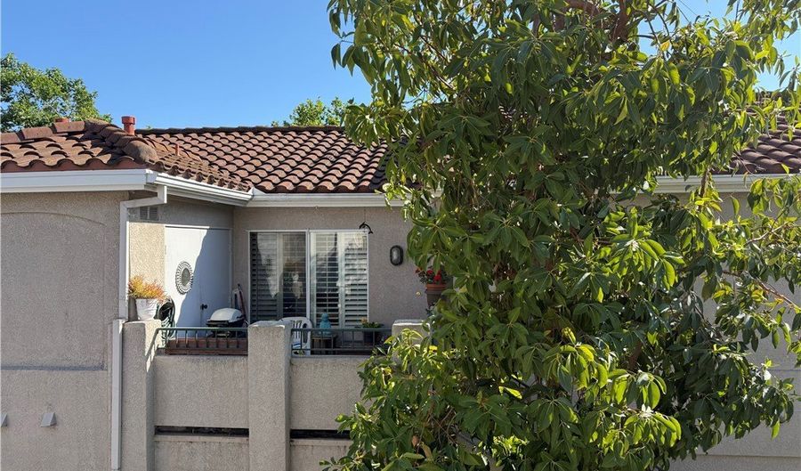 225 Cinnamon Teal, Aliso Viejo, CA 92656 - 1 Beds, 1 Bath