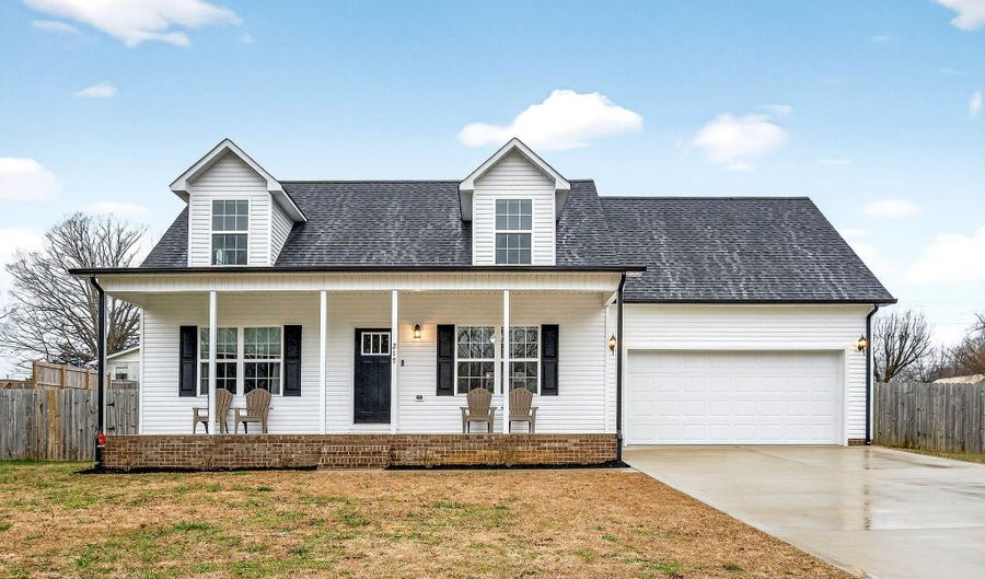 217 Peach St, Baxter, TN 38544 - 4 Beds, 3 Bath