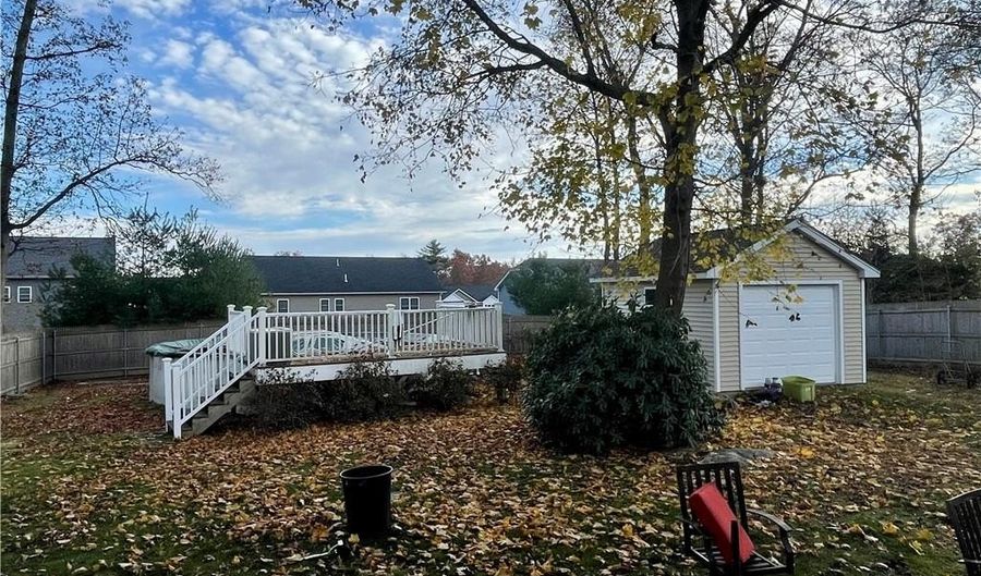 58 Rawlinson Dr, Coventry, RI 02816 - 3 Beds, 2 Bath