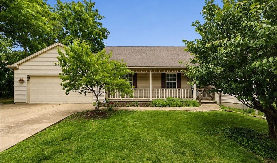 1701 Woods Rd, Akron, OH 44306 - 4 Beds, 2 Bath