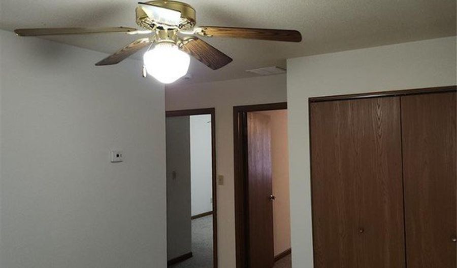 1649 Clawson St 6, Alton, IL 62002 - 2 Beds, 1 Bath